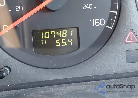 2001 Volvo V70 Xc из США, поврежденный, VIN YV1SZ58D111010111